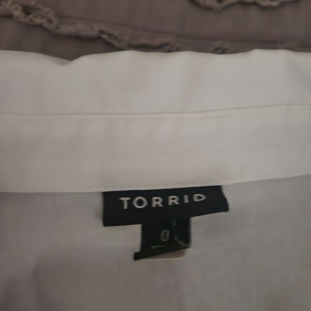Torrid Size 0 White Blouse